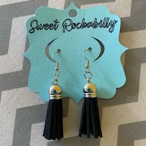Black Tassel Earrings🖤🖤